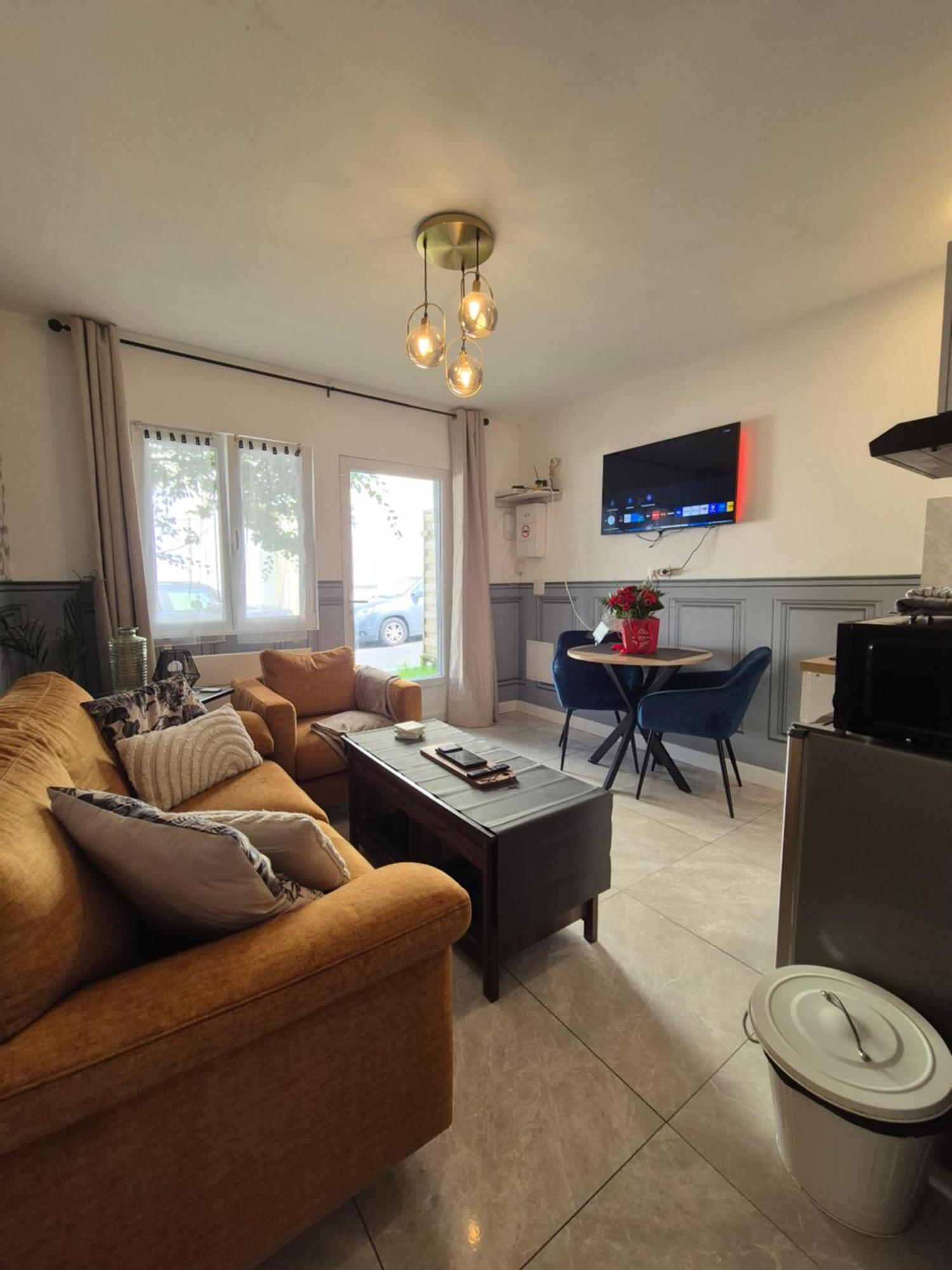 Le Nid Douillet Calme Proche Du Centre Parking Video Projecteur Apartment Брест Екстериор снимка